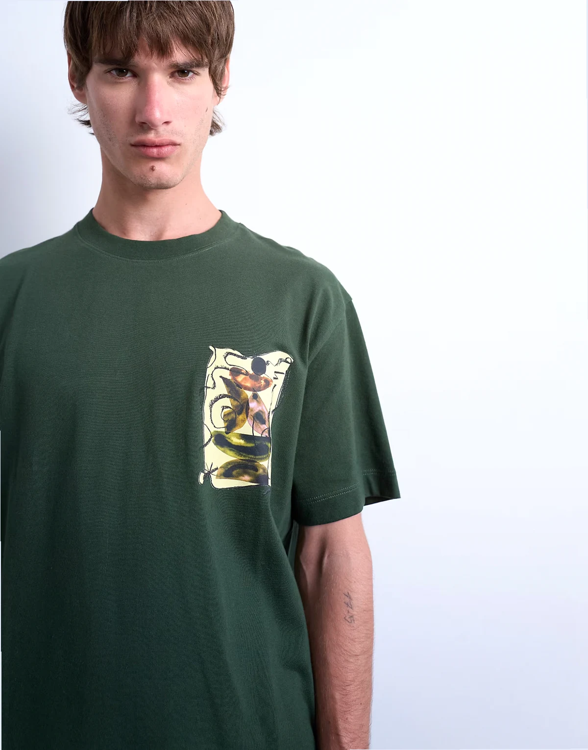 – Relaxed-Fit-T-Shirt in Dunkelgrün mit Wasserfarben-Formen-Print auf Vorder- und Rückseite