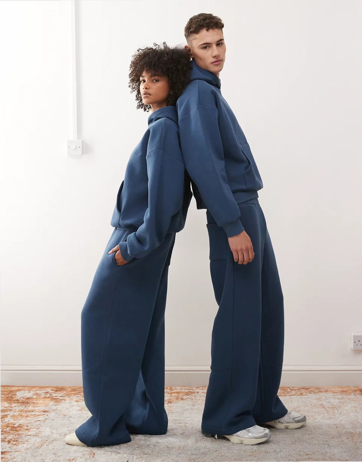 – Unisex – Schwere Jogginghose in Marineblau mit weitem Bein, Kombiteil