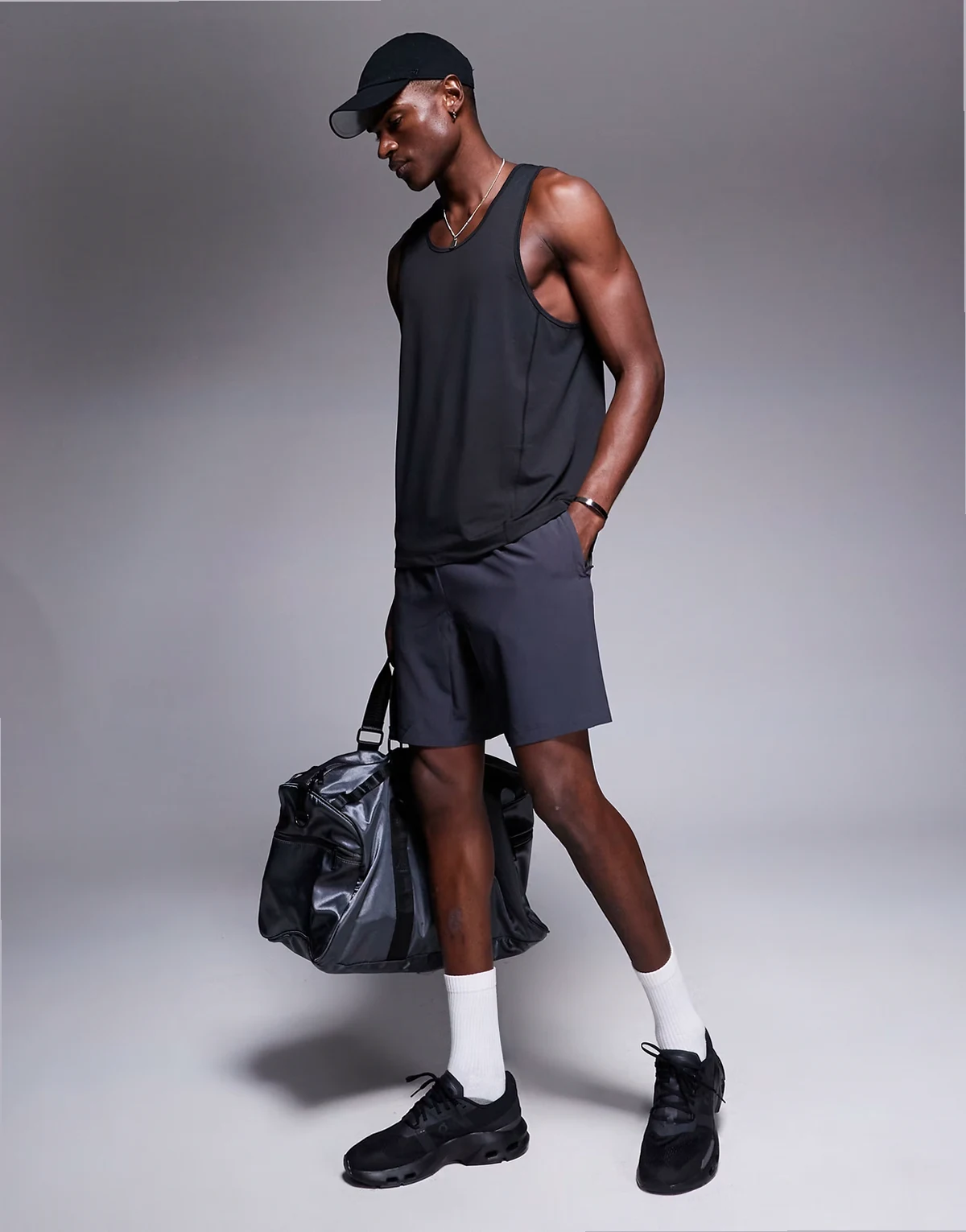 Icon 7 inch quick dry training shorts with zip pockets in charcoal