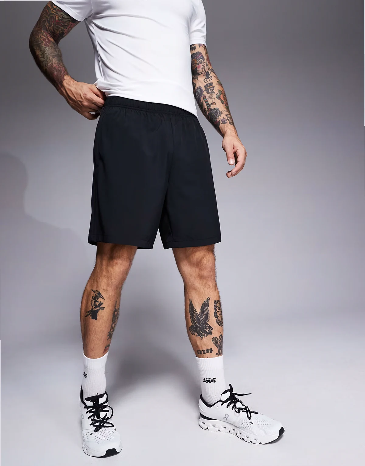 Icon 7 inch quick dry training shorts with zippered pockets in black