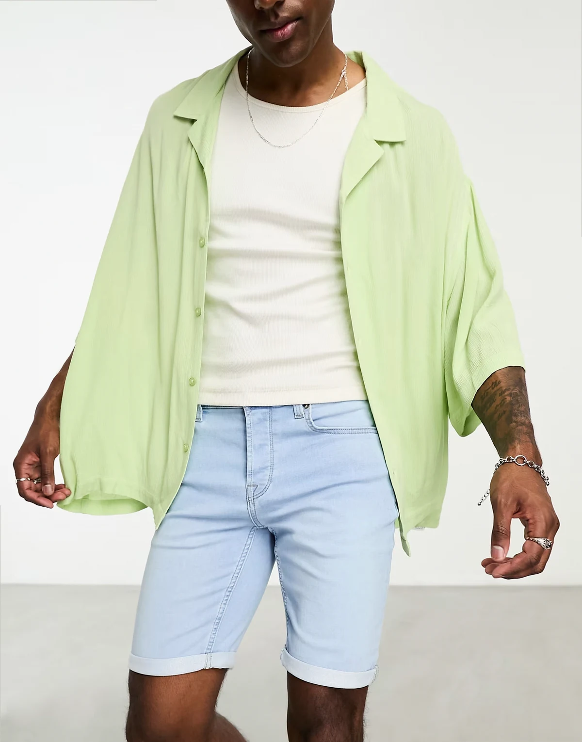 jog denim shorts in light wash