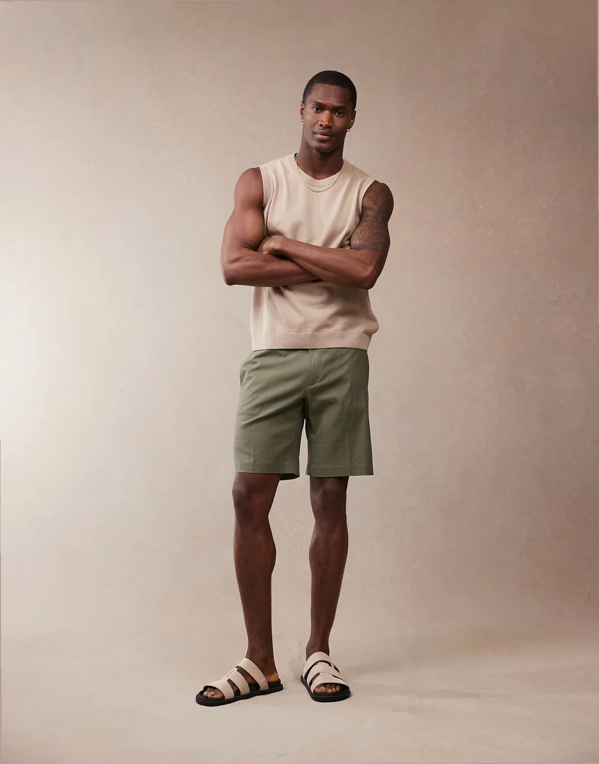 – Elegante, gerade geschnittene Shorts aus Leinenmix in Grün