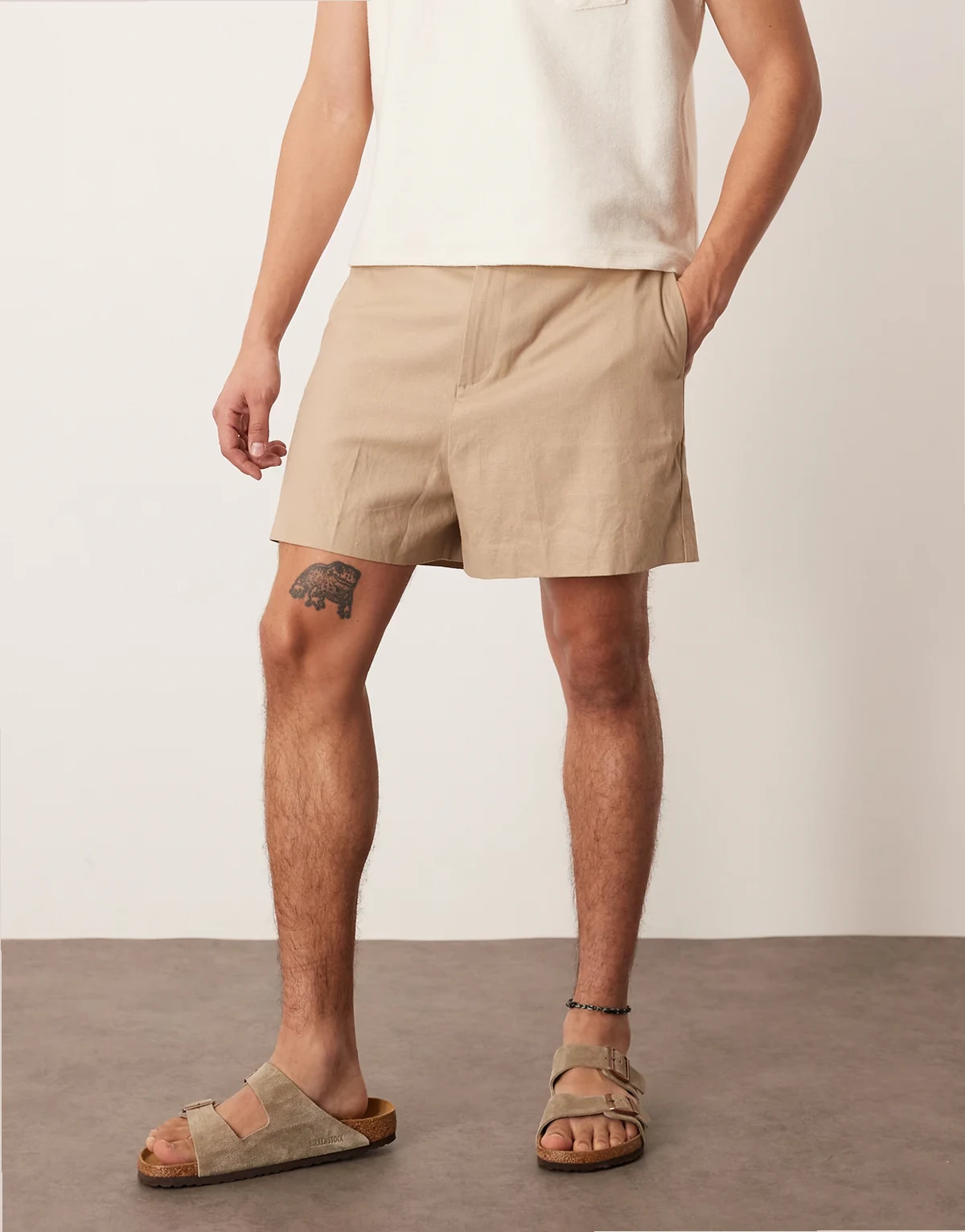 – Schicke kurze Bermuda-Shorts aus Leinenmix in dunklem Steinbeige