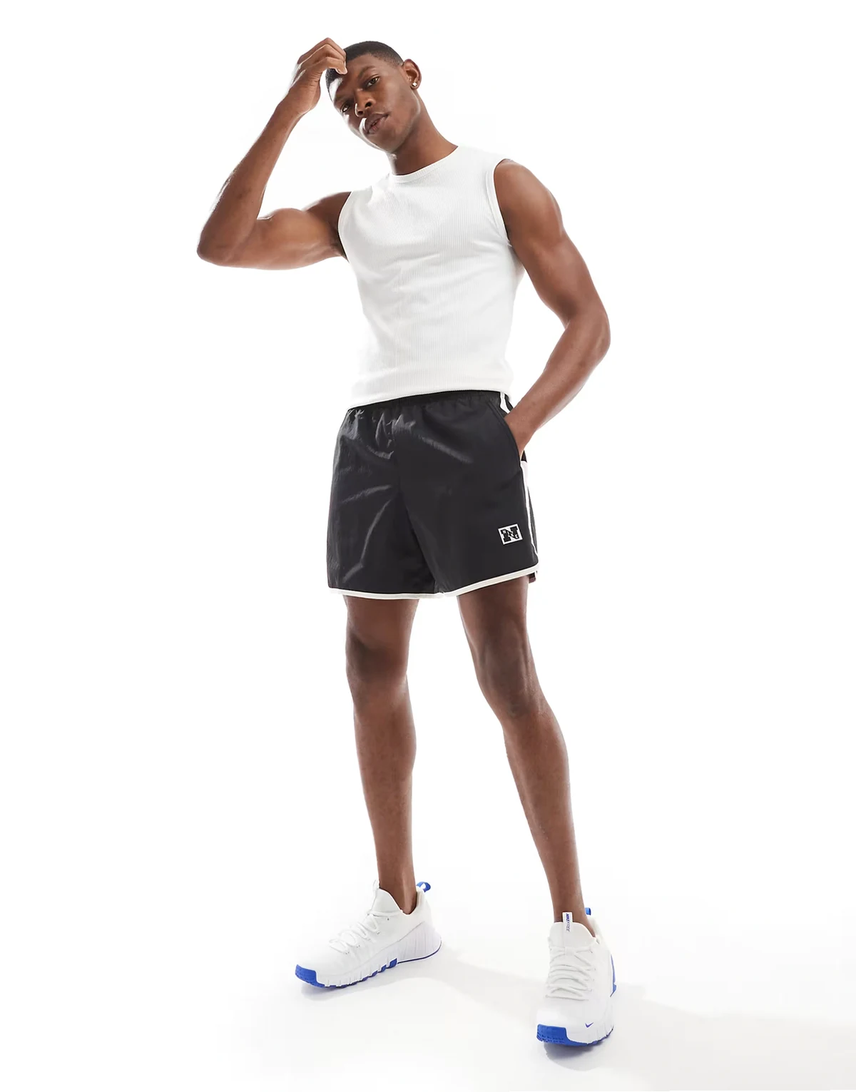 Heritage 5-inch shorts in black