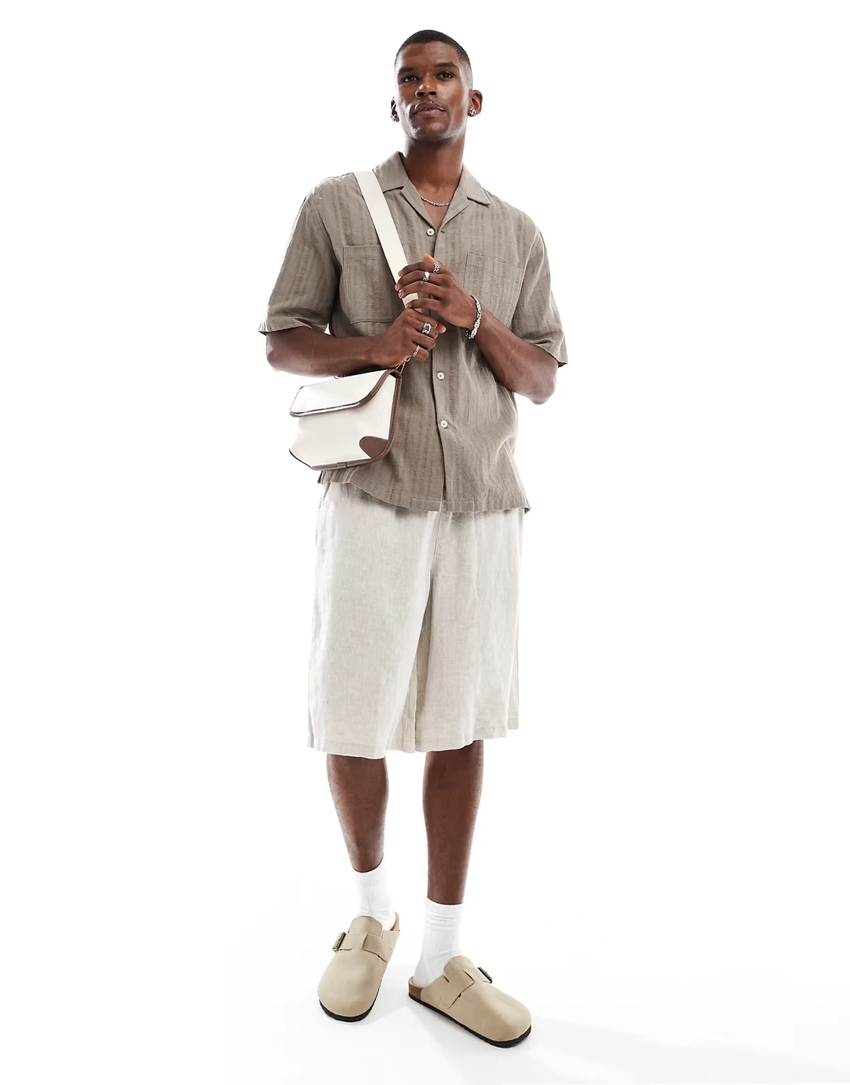 baggy linen shorts in oatmeal