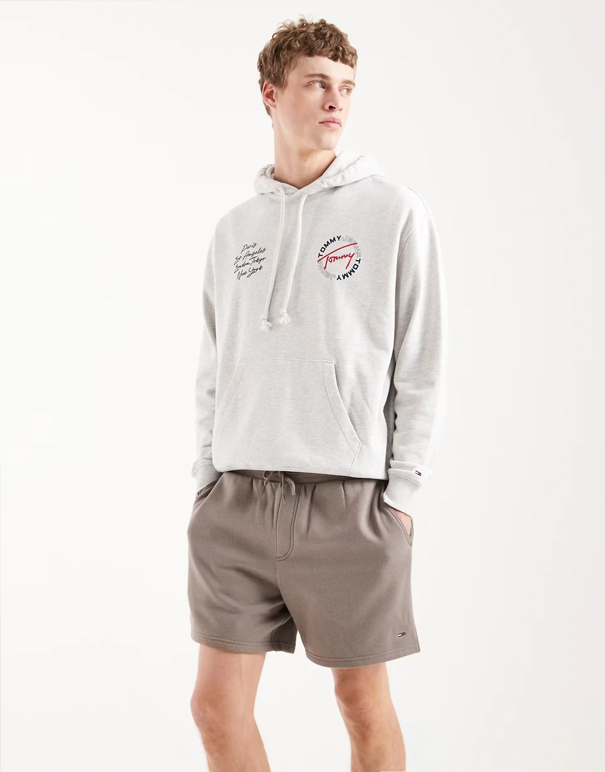 – Shorts in Nerzbraun mit Flag-Logo