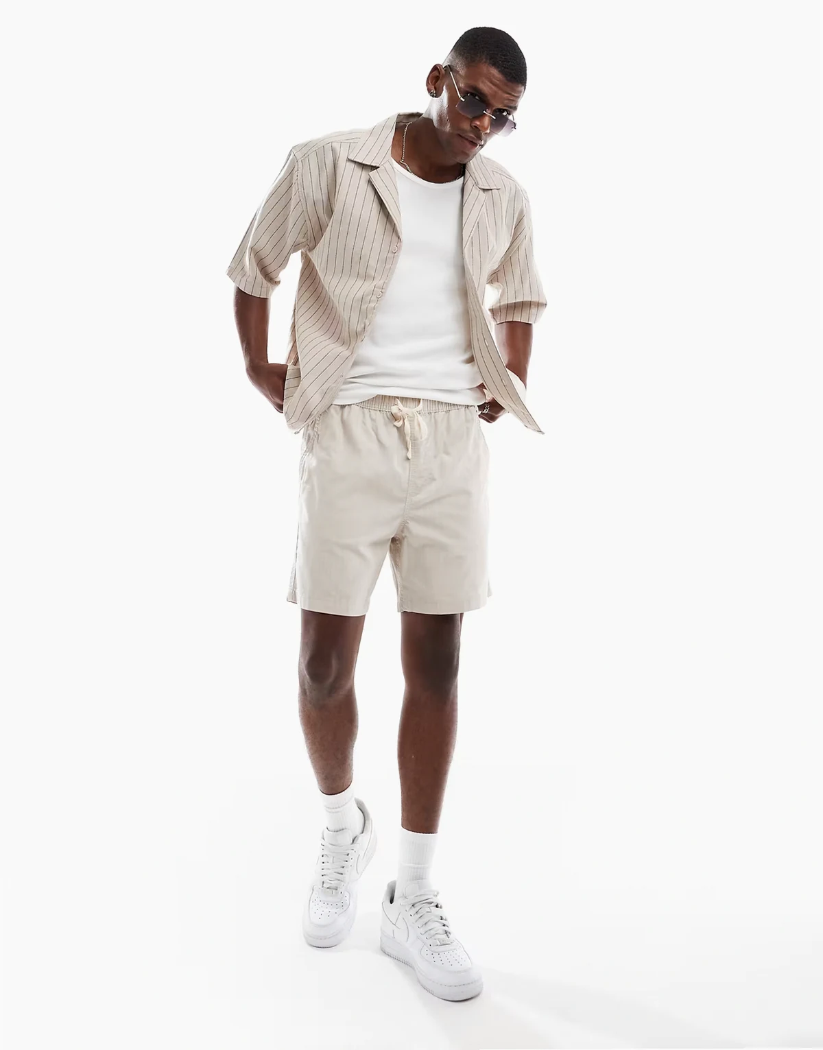 – Easy – Shorts in strukturiertem Stein