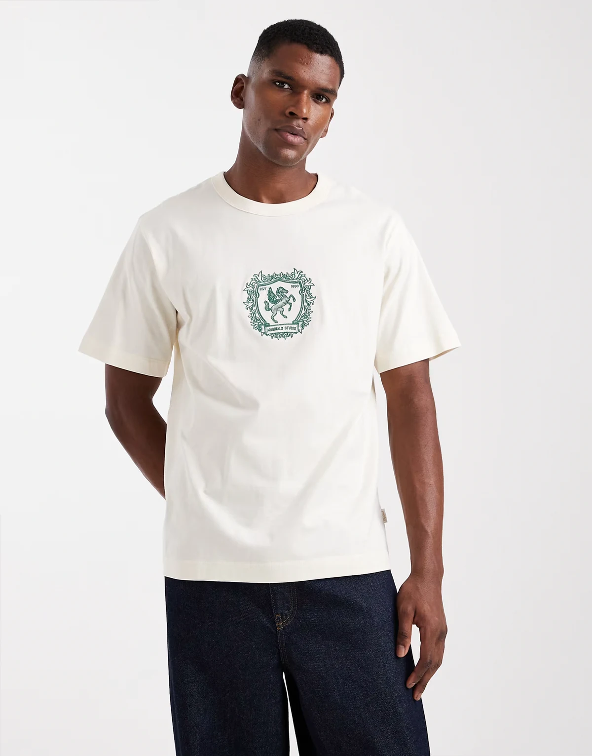 heavyweight T-shirt with embroidery in white