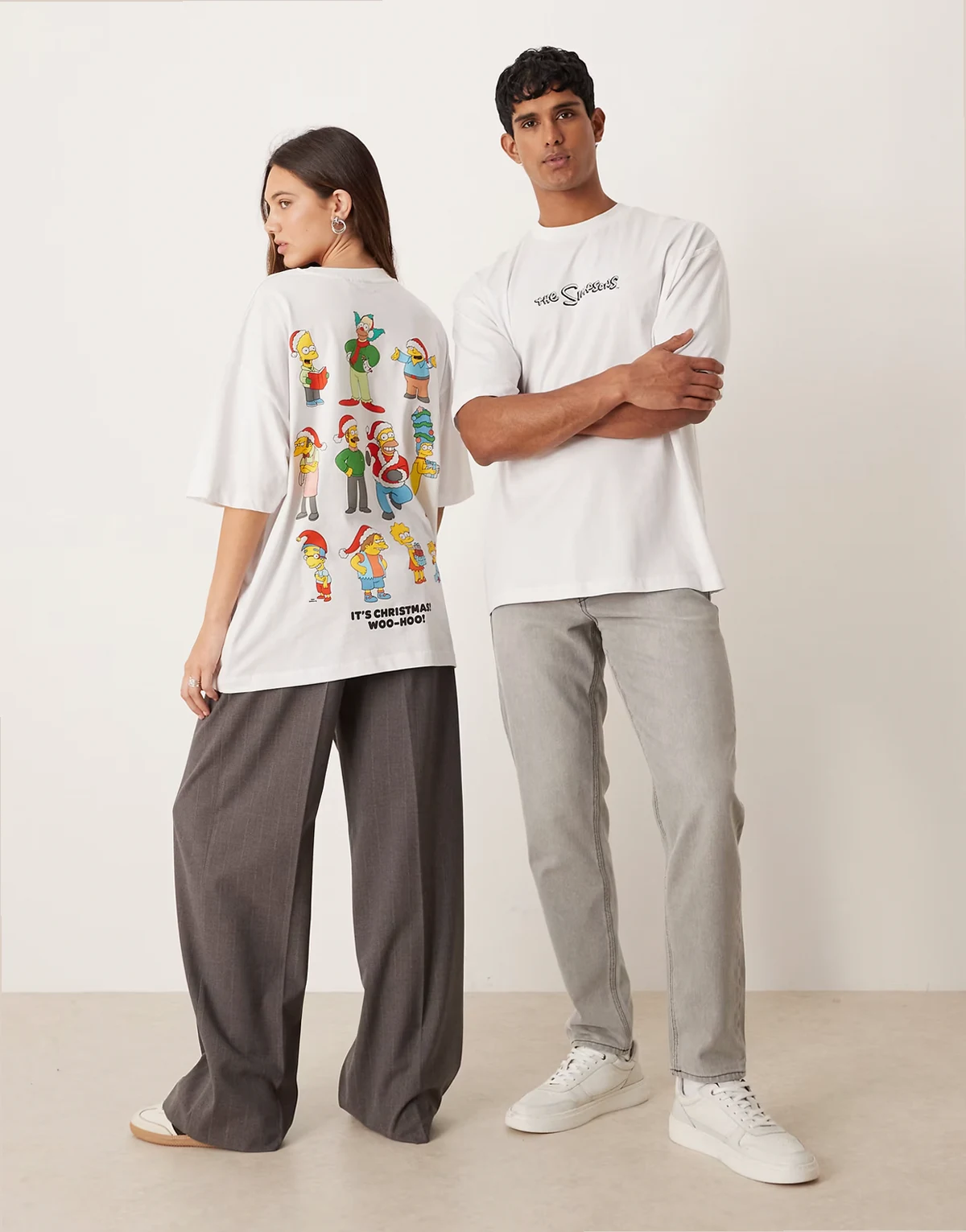 – Unisex-T-Shirt in Weiß mit „The Simpsons“-Weihnachts-Print und Oversize-Schnitt
