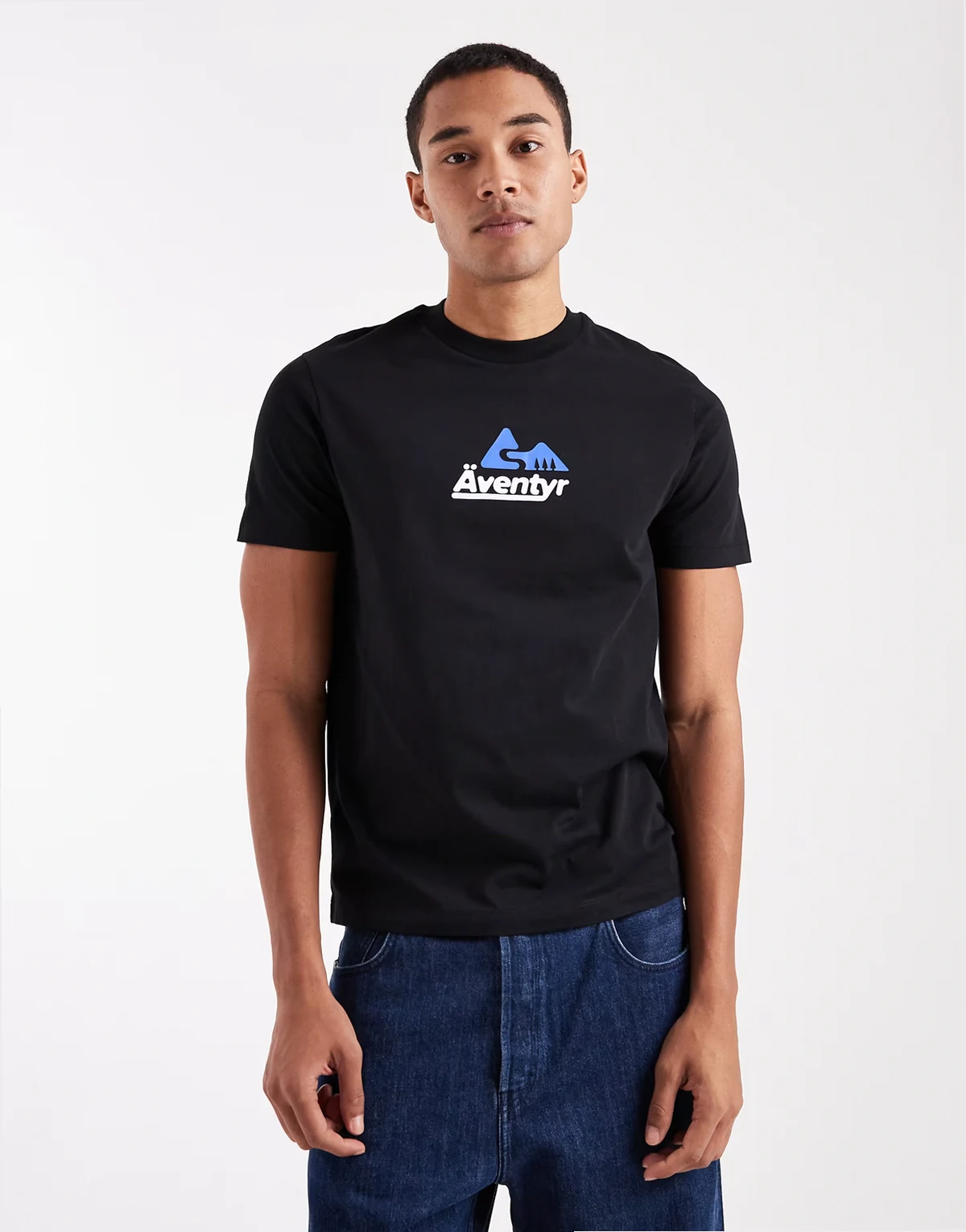 – T-Shirt in Schwarz mit Textprint