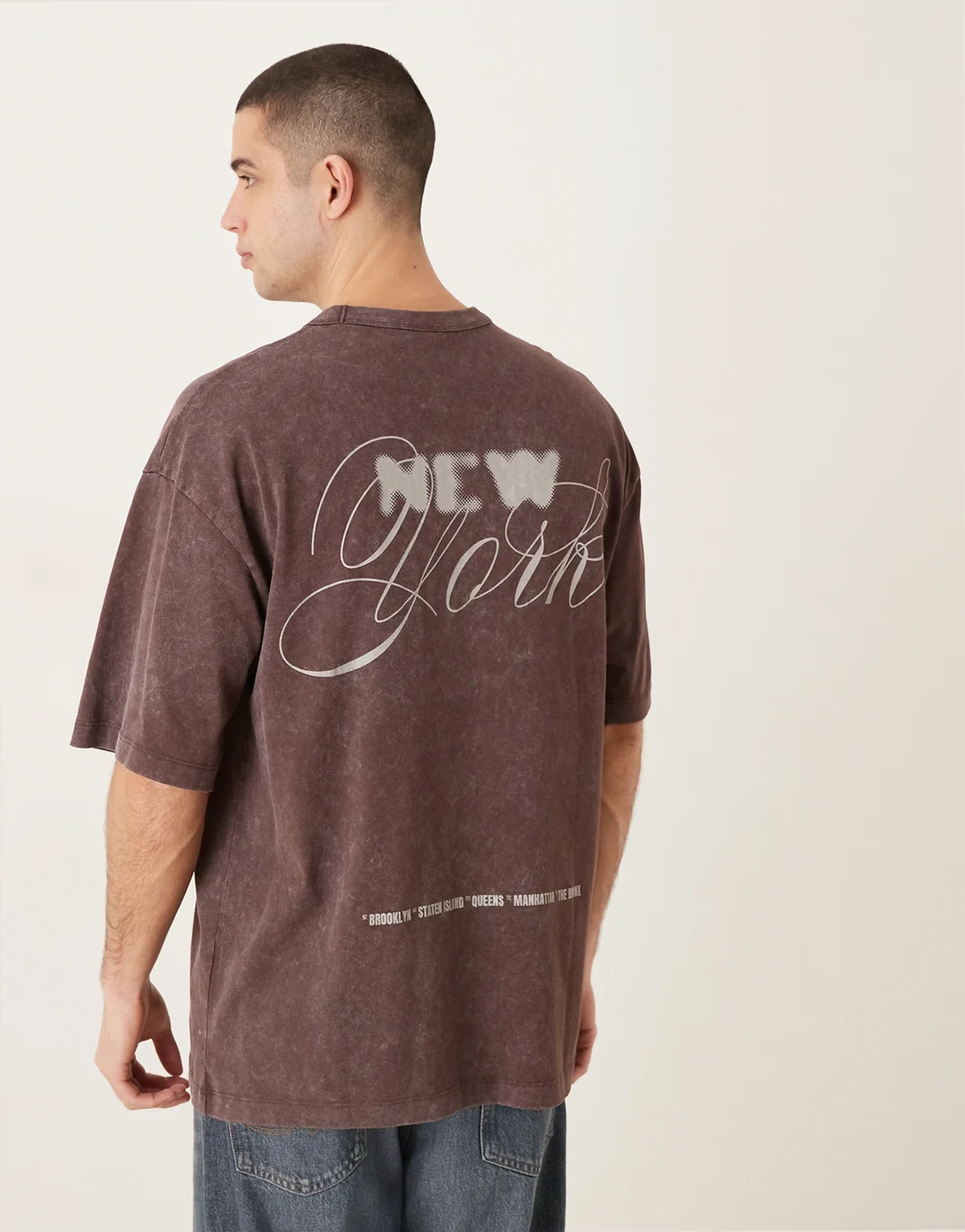 – Schweres Oversize-T-Shirt in verwaschenem Braun mit „New York“-Grafikprint