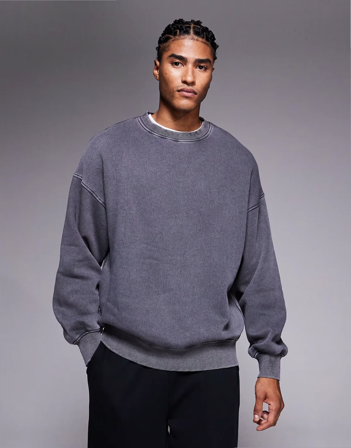 – Oversize-Sweatshirt in verwaschenem Grau