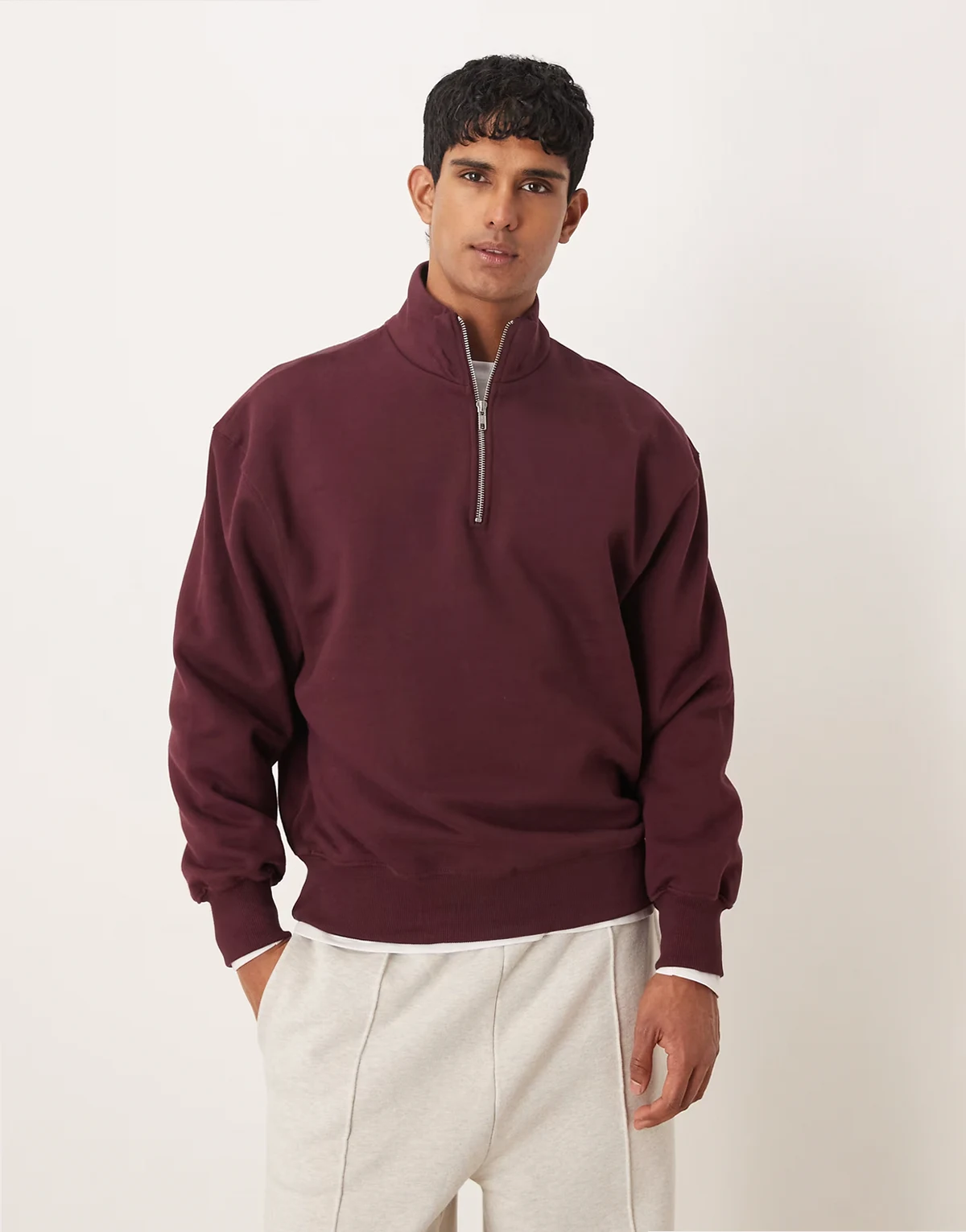 – Bordowa gruba bluza oversize 400 g/m² z zapięciem na zamek pod szyją