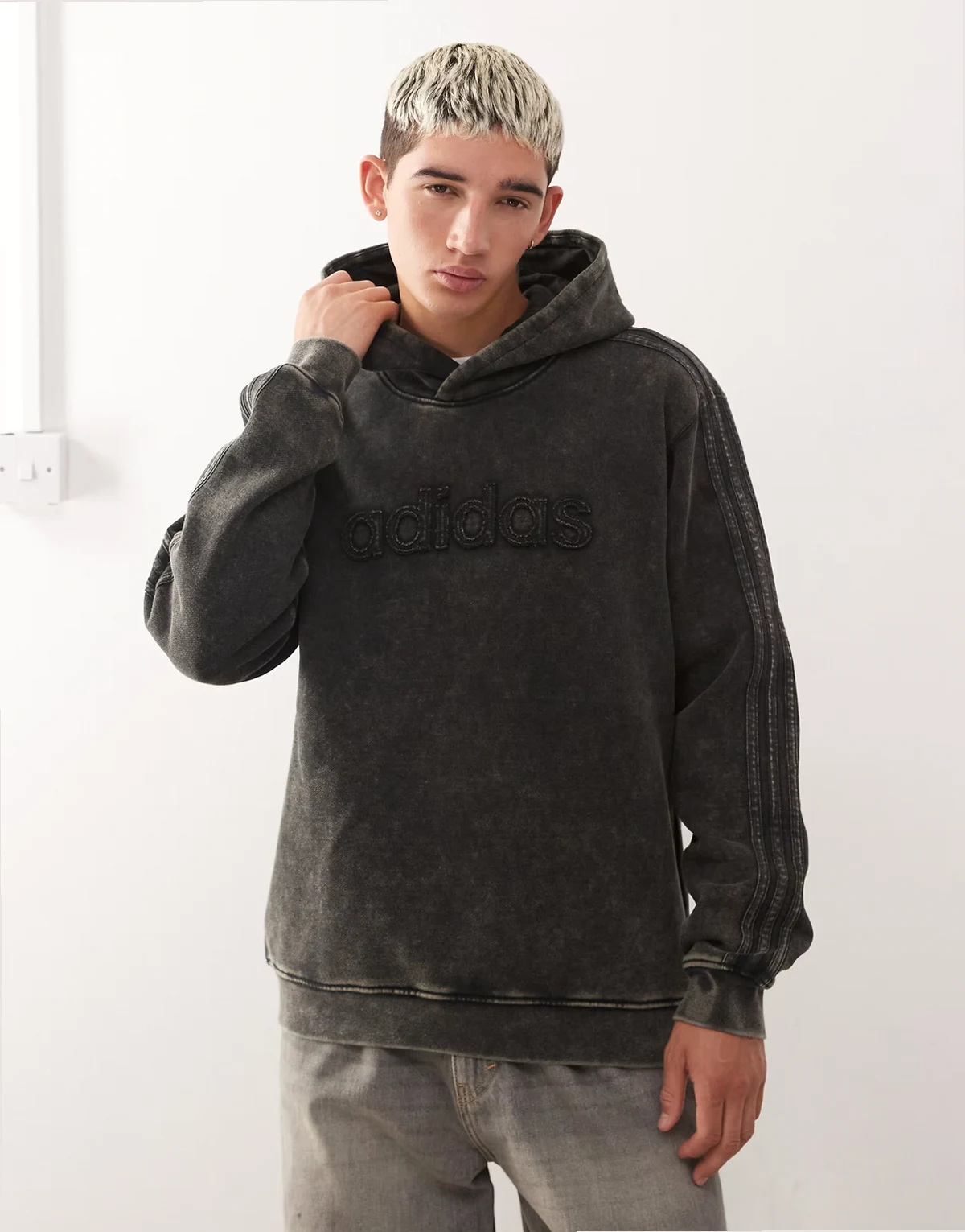 washed hoodie in black