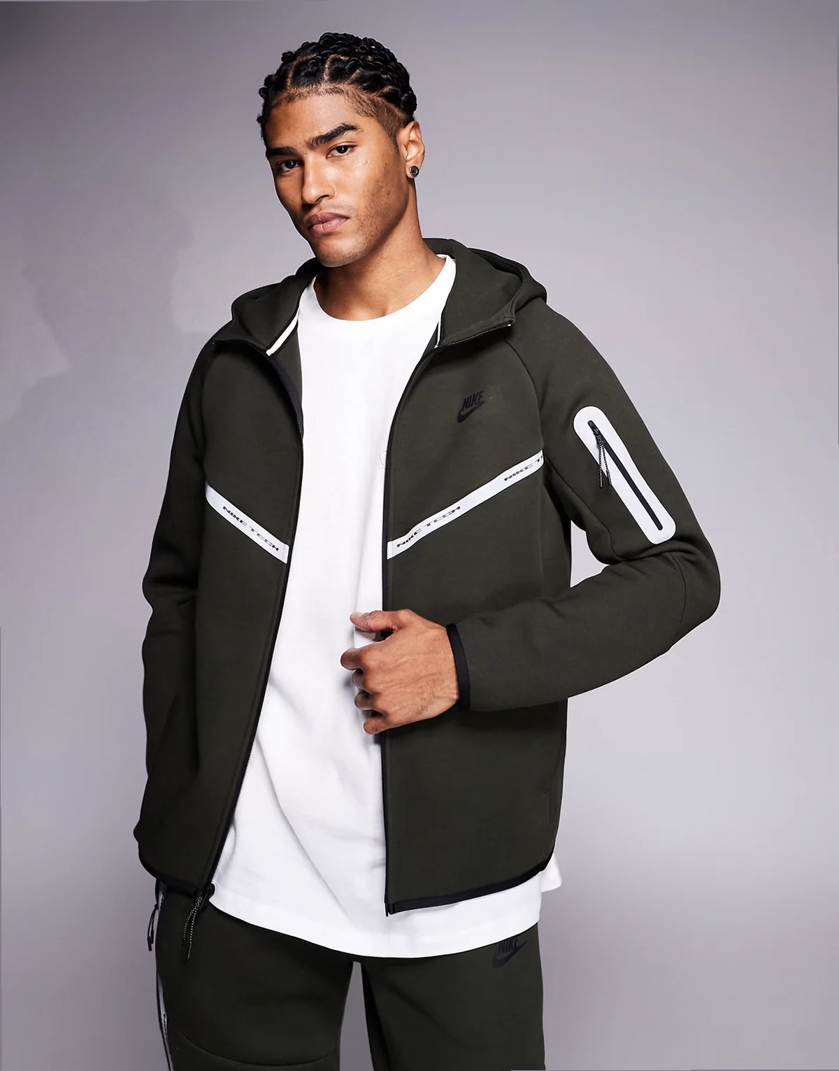 Tech Fleece reflective full zip hoodie in dark green