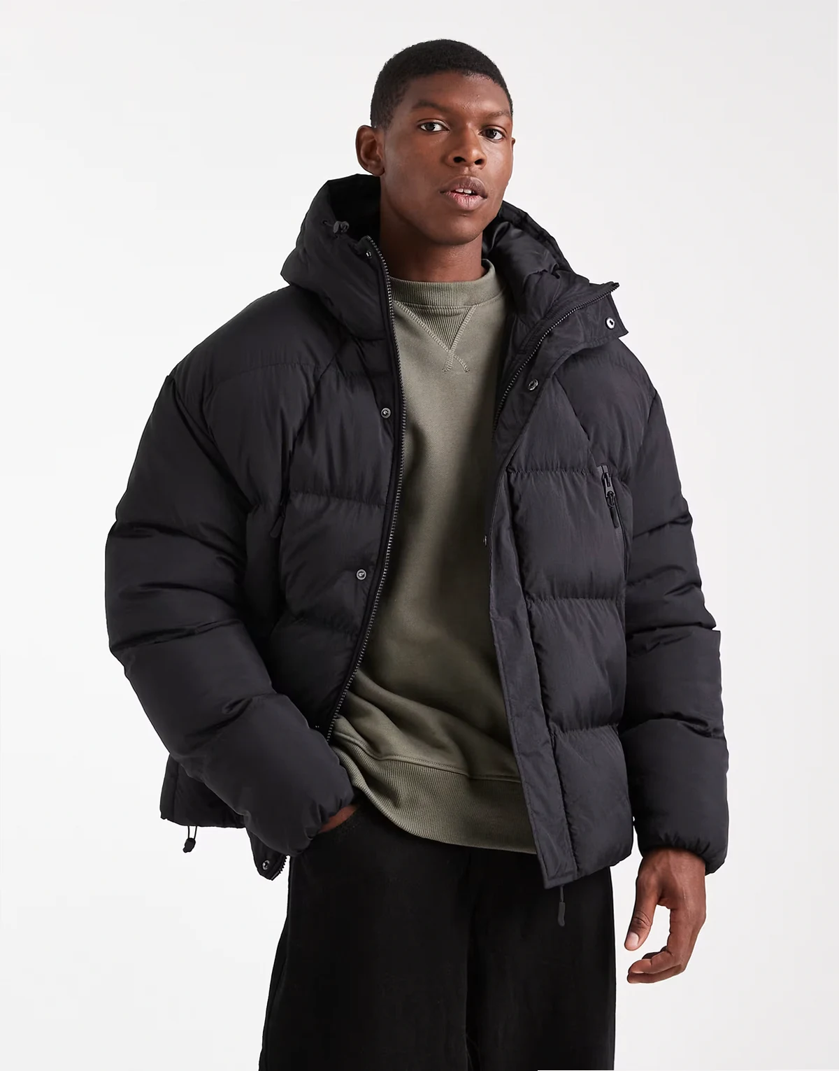 hooded puffer coat in black