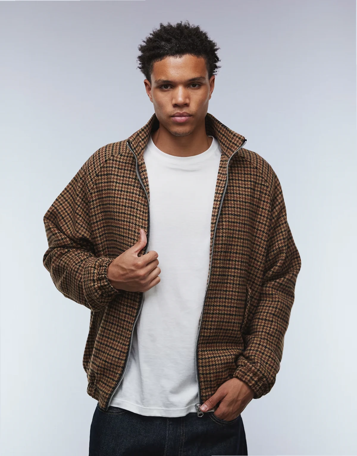 – Harrington-Jacke mit Wolloptik in Braun kariert