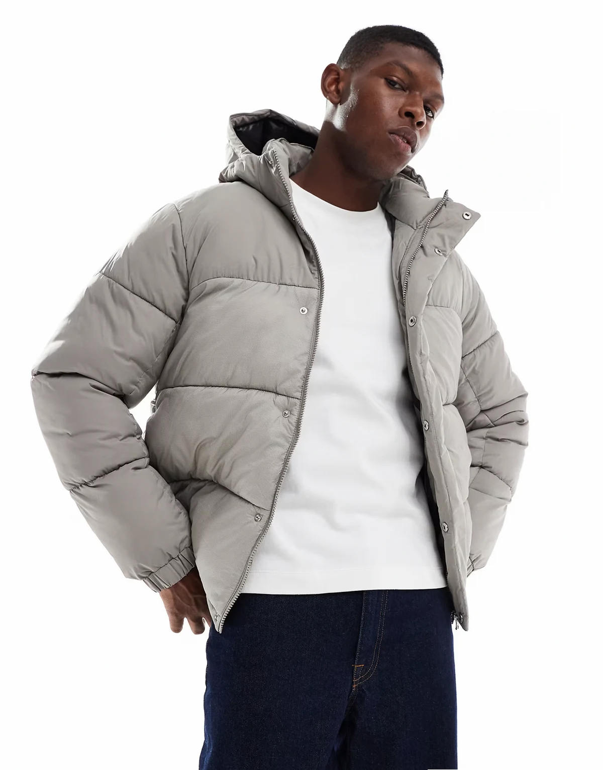 hooded puffer jacket in gray