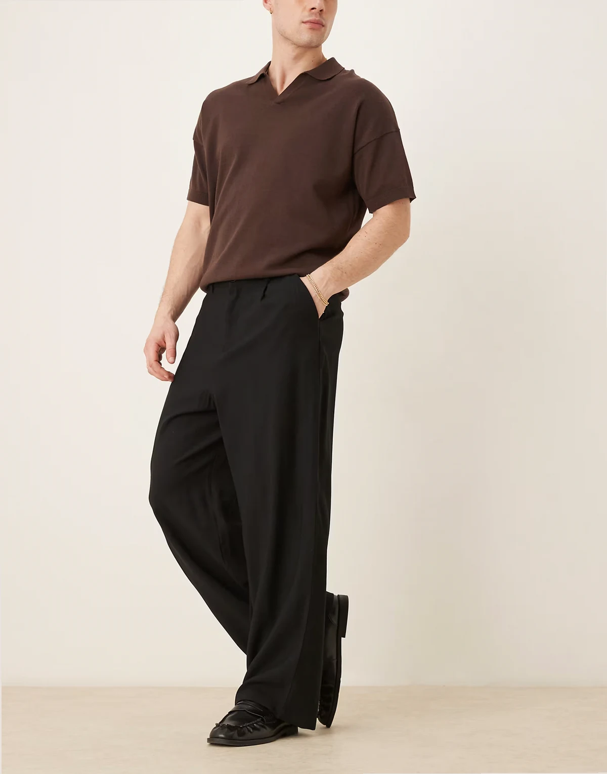– Elegante Hose in Schwarz in Hufeisen-Passform