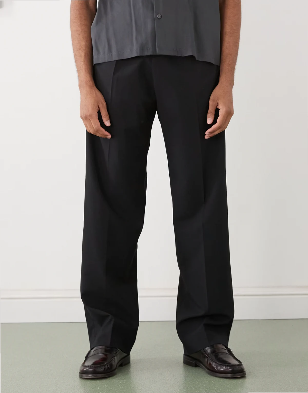 – Elegante Relaxed-Fit-Hose in Schwarz