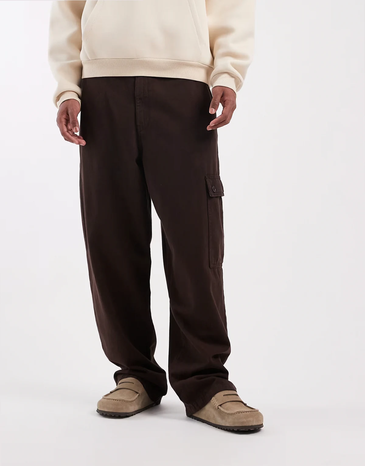 – Cargohose in Braun mit lockerem, geradem Schnitt