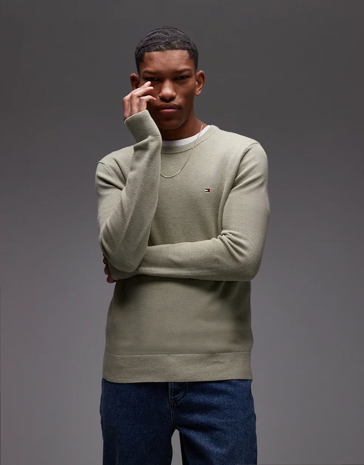 – Essential – Oliwkowy melanżowy sweter teksturowany