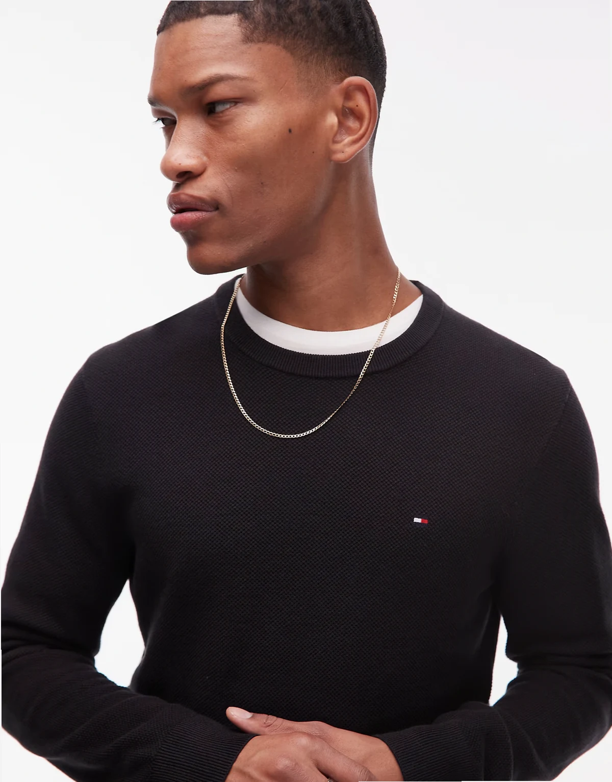 – Essentials – Usztywniany czarny sweter