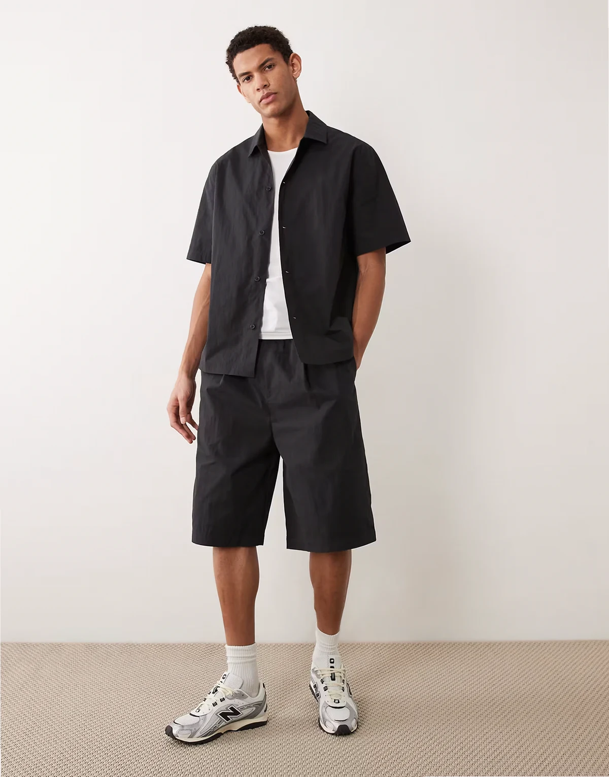 – Lange Nylon-Jorts in Schwarz, Kombiteil