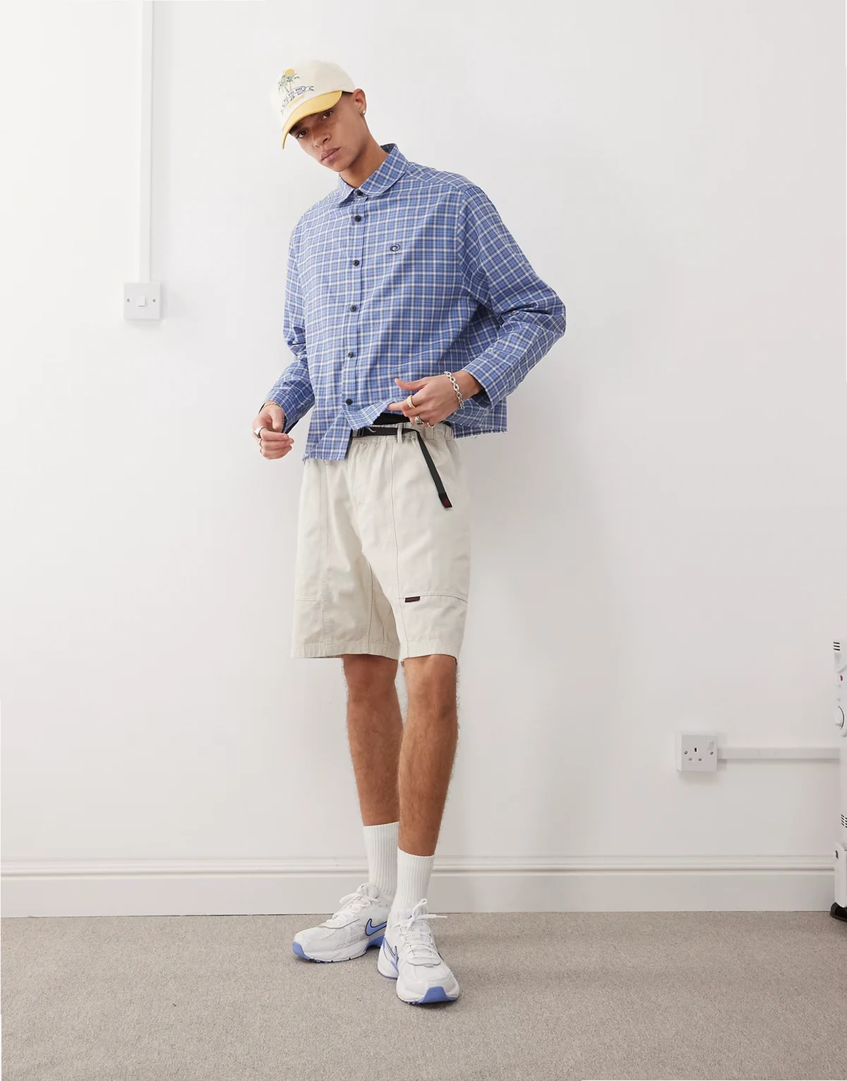 – Gadget – Szarobeżowe szorty