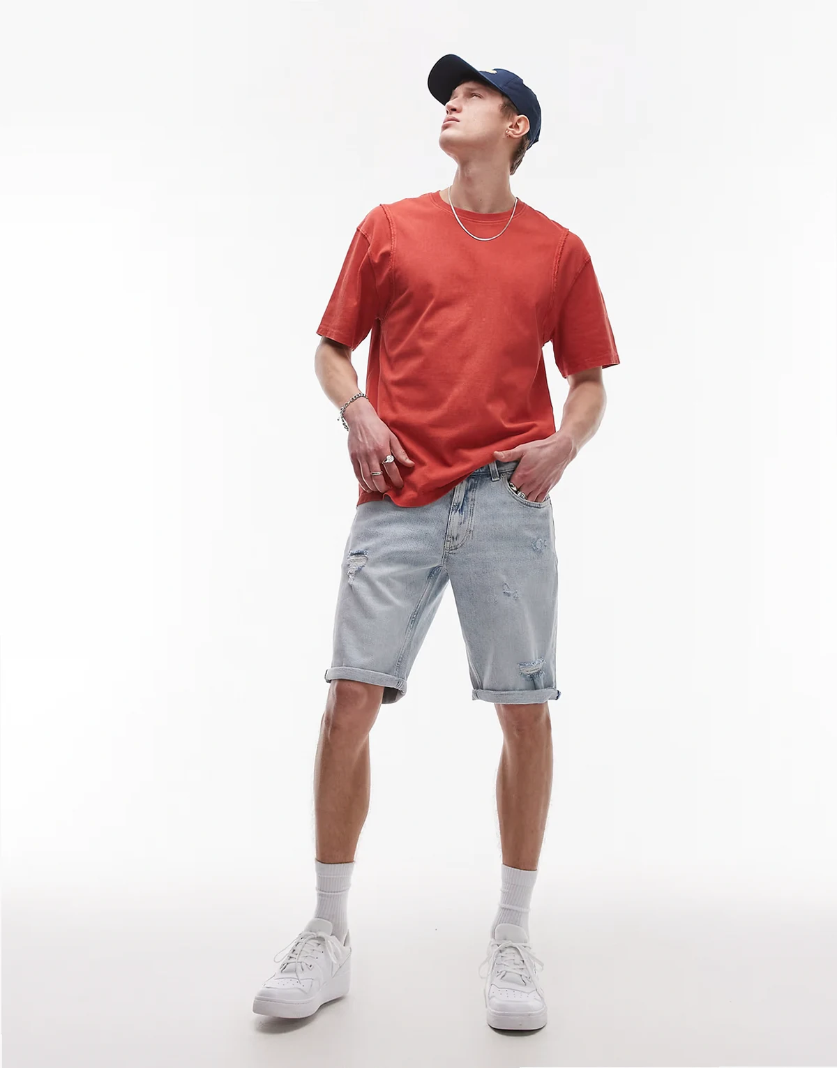 – Ronnie – Slim Fit Jeansshorts in heller Waschung