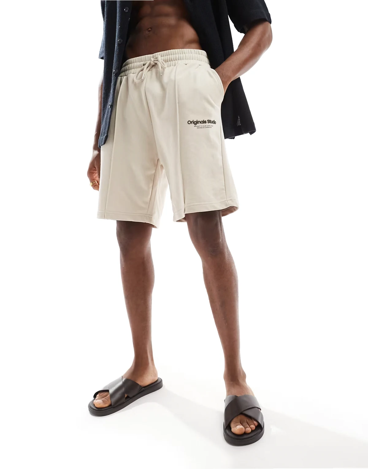 loose fit sweat short in cream