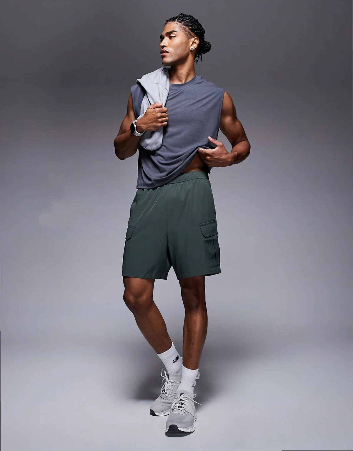 Icon 7-inch quick dry training cargo shorts with zip pockets in deep khaki