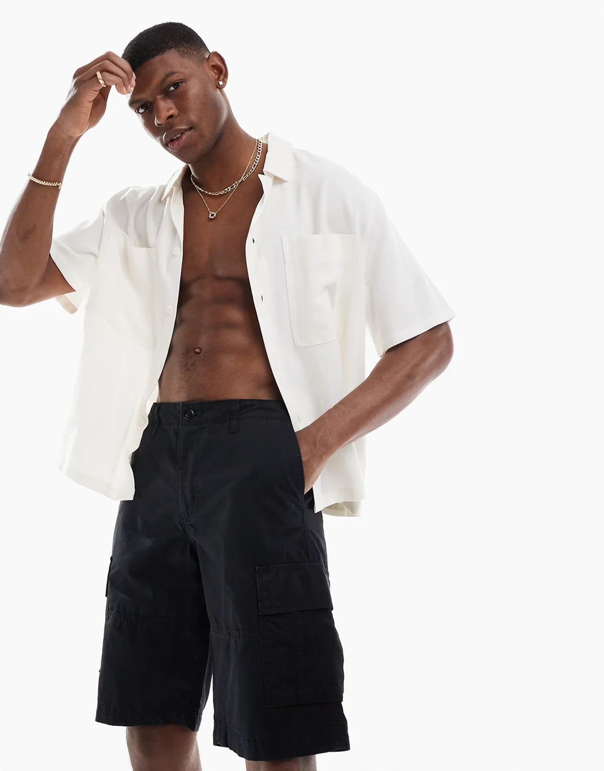 loose fit cargo short in black