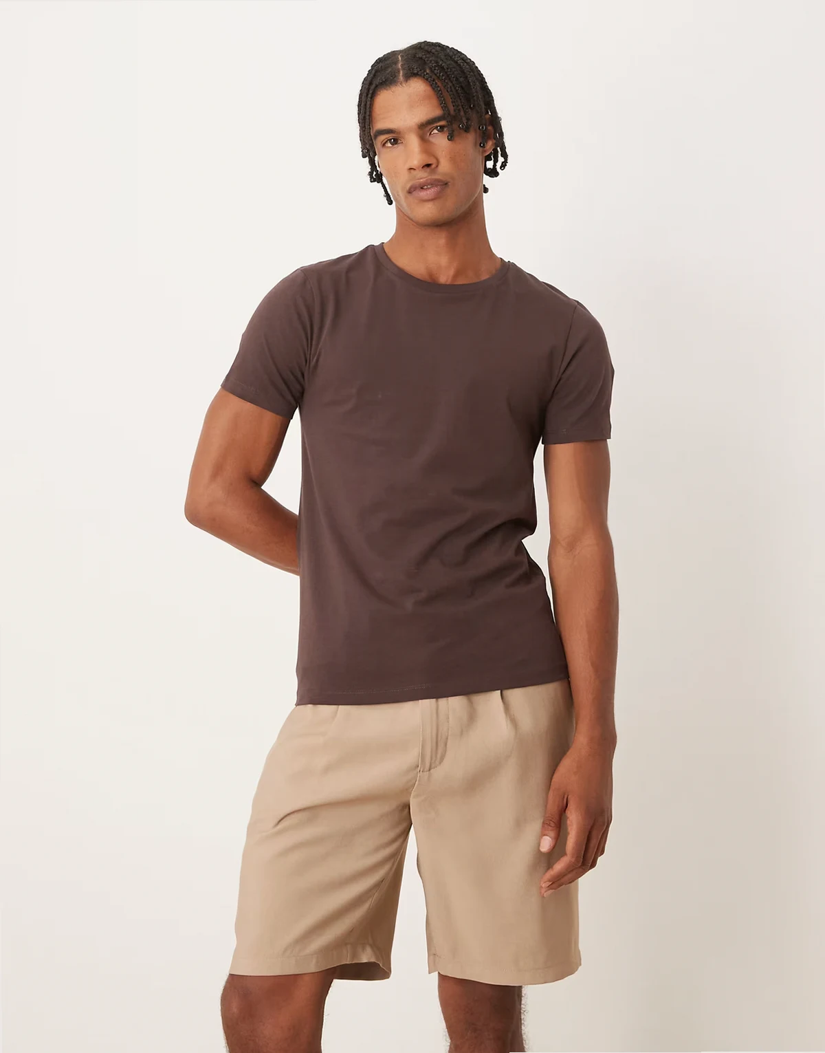 – Straight Fit Chino-Shorts in steinbeiger Leinenoptik