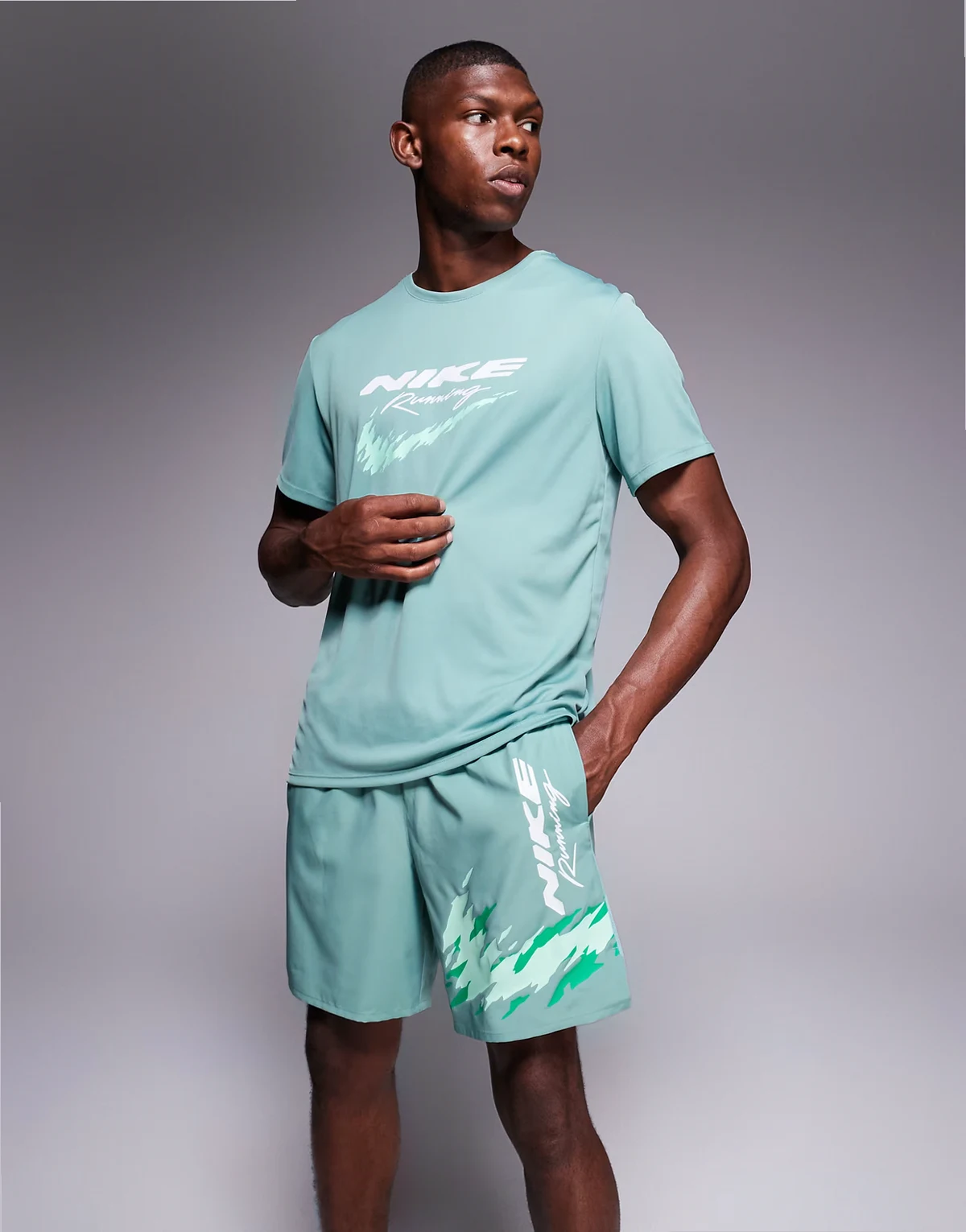 Challenger Logo 5 inch shorts in green