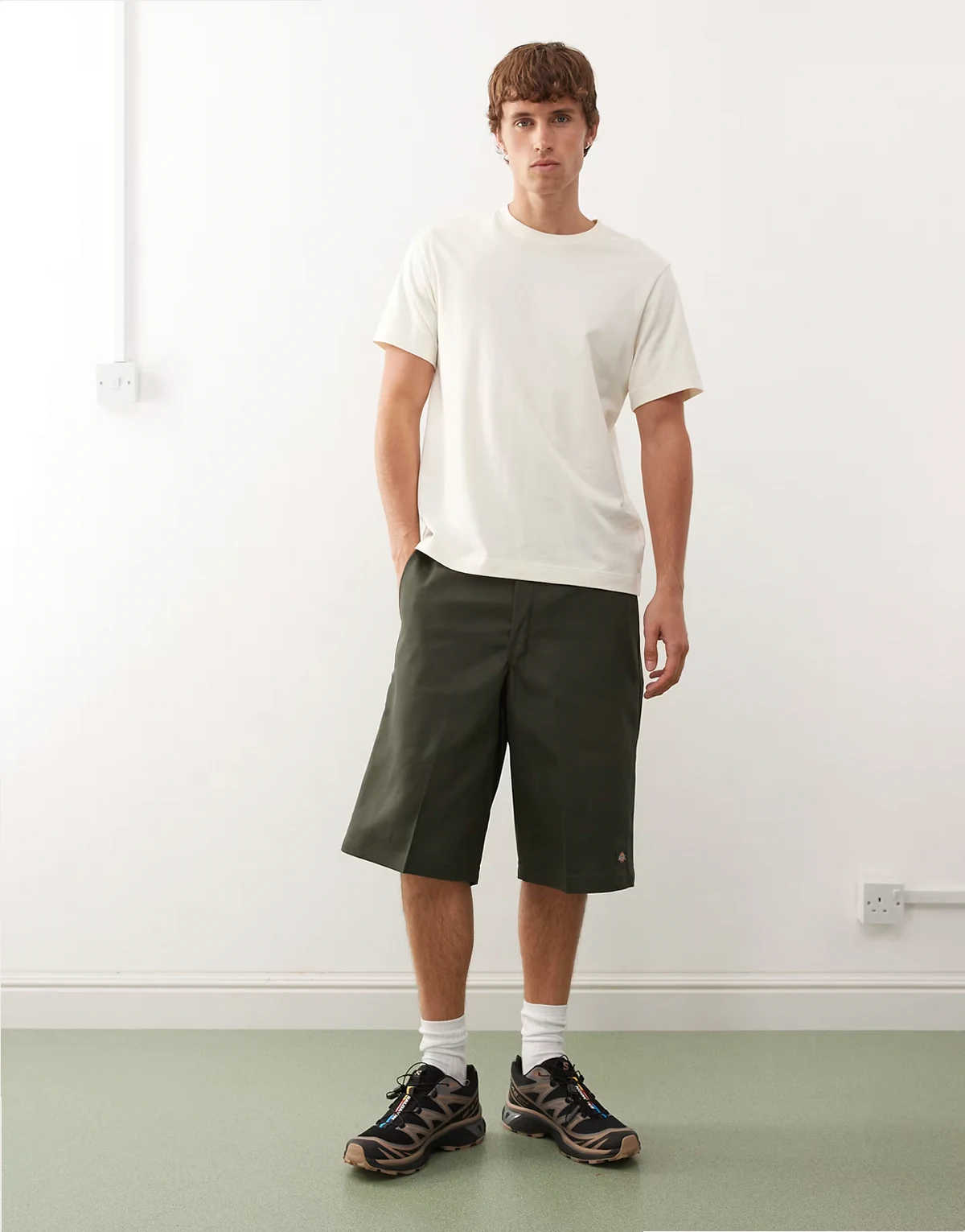 13 inch twill pocket shorts in olive green