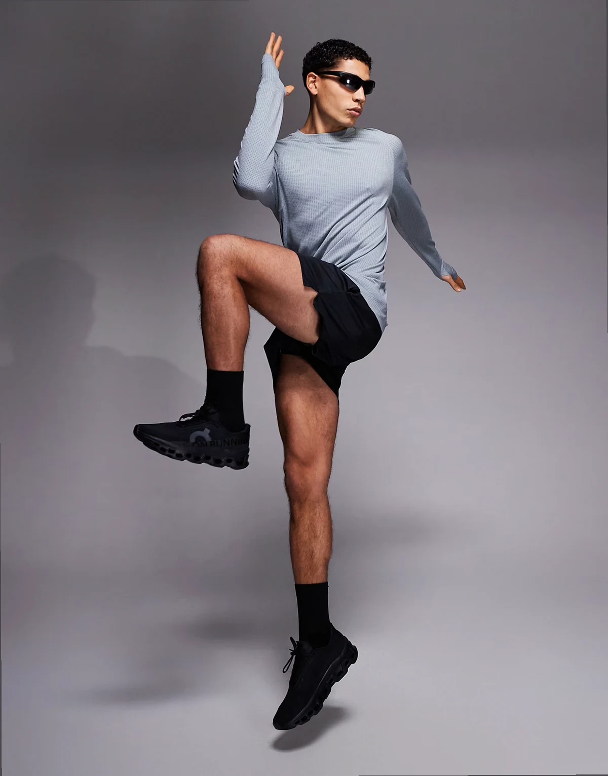 3 inch quick dry mesh running shorts with zip pockets in black