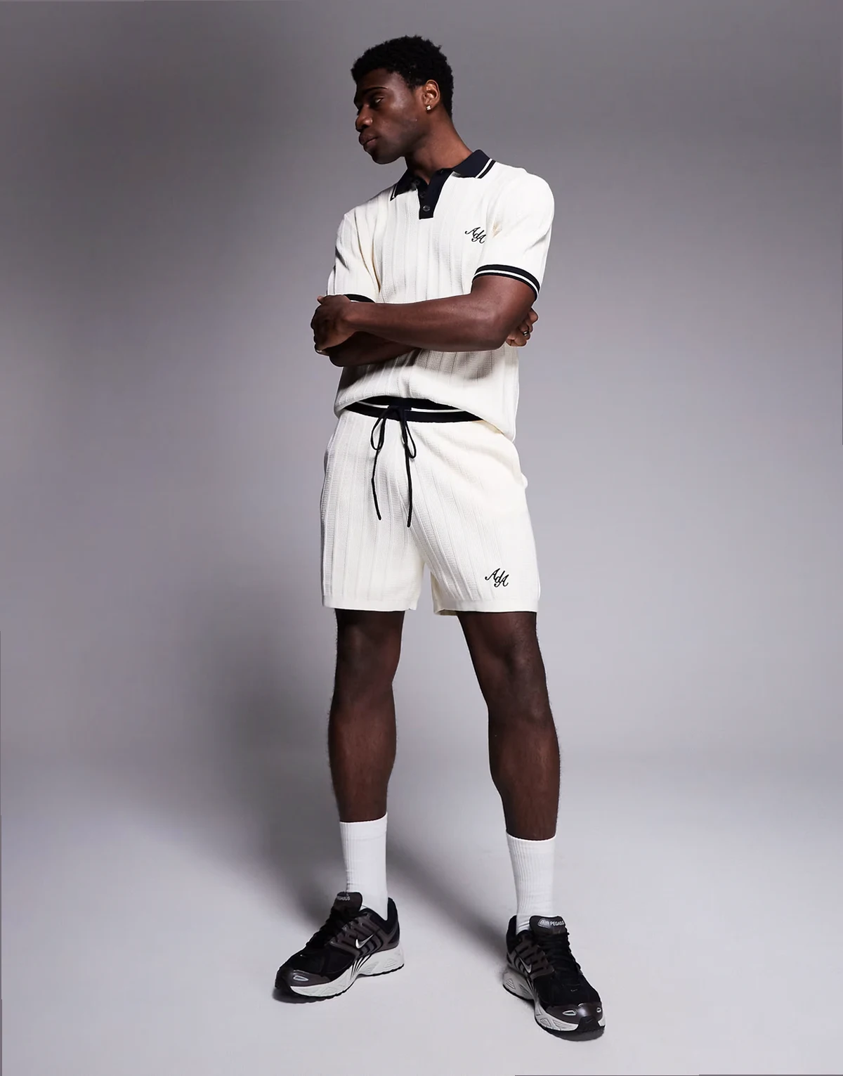 logo knitted shorts in beige - part of a set