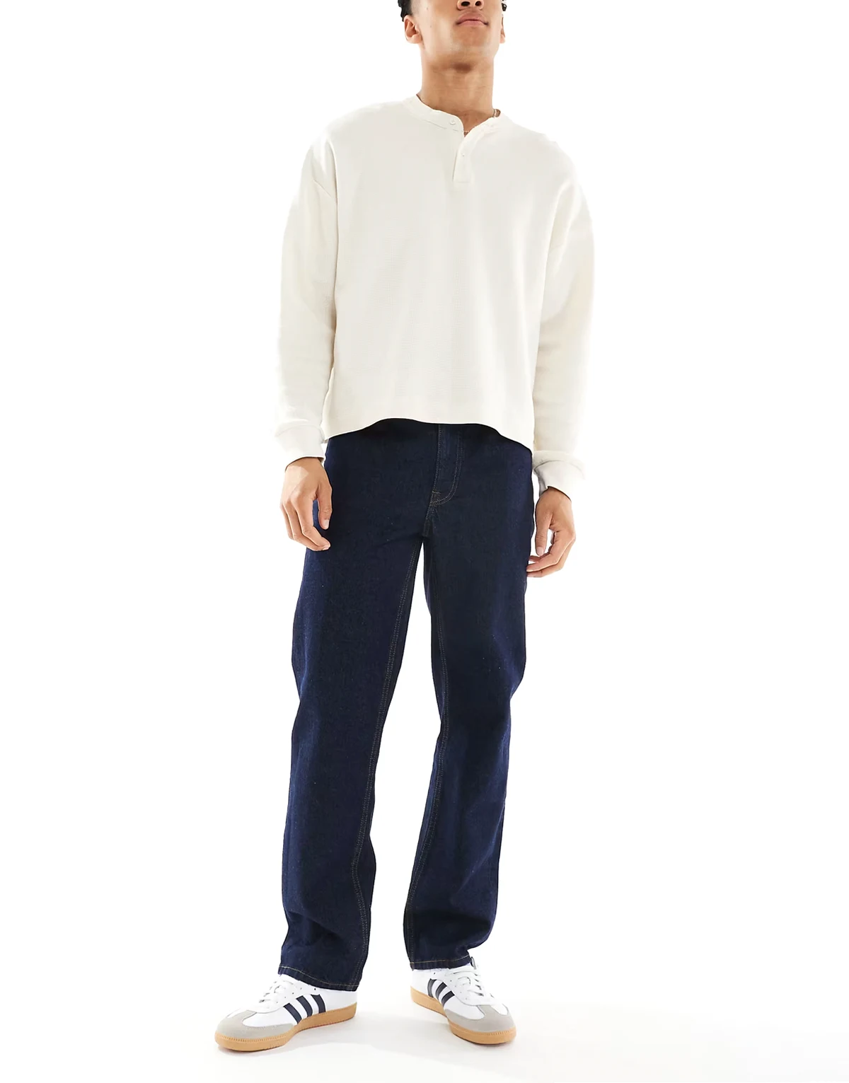 – Jeans mit geradem Schnitt in Indigoblau