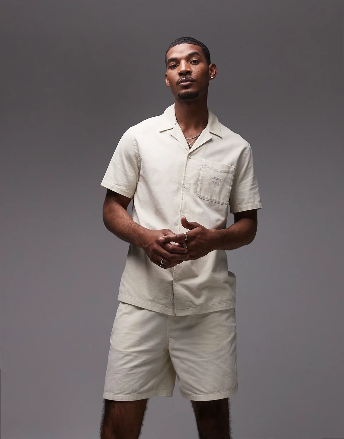 – Camp-Hemd aus Cord in Beige