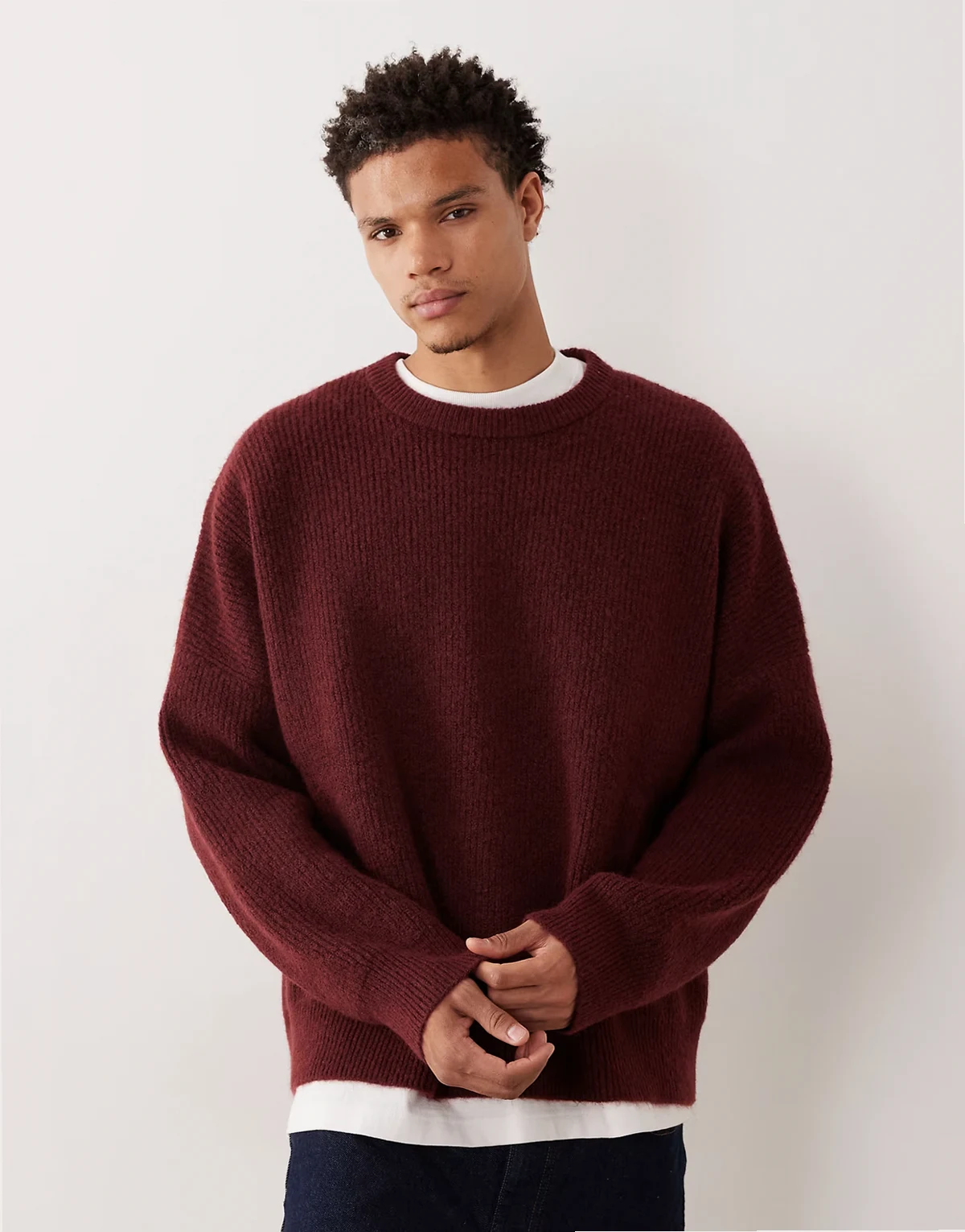 – Kastiger Super-Oversize-Pullover in Burgunderrot mit Patentmuster