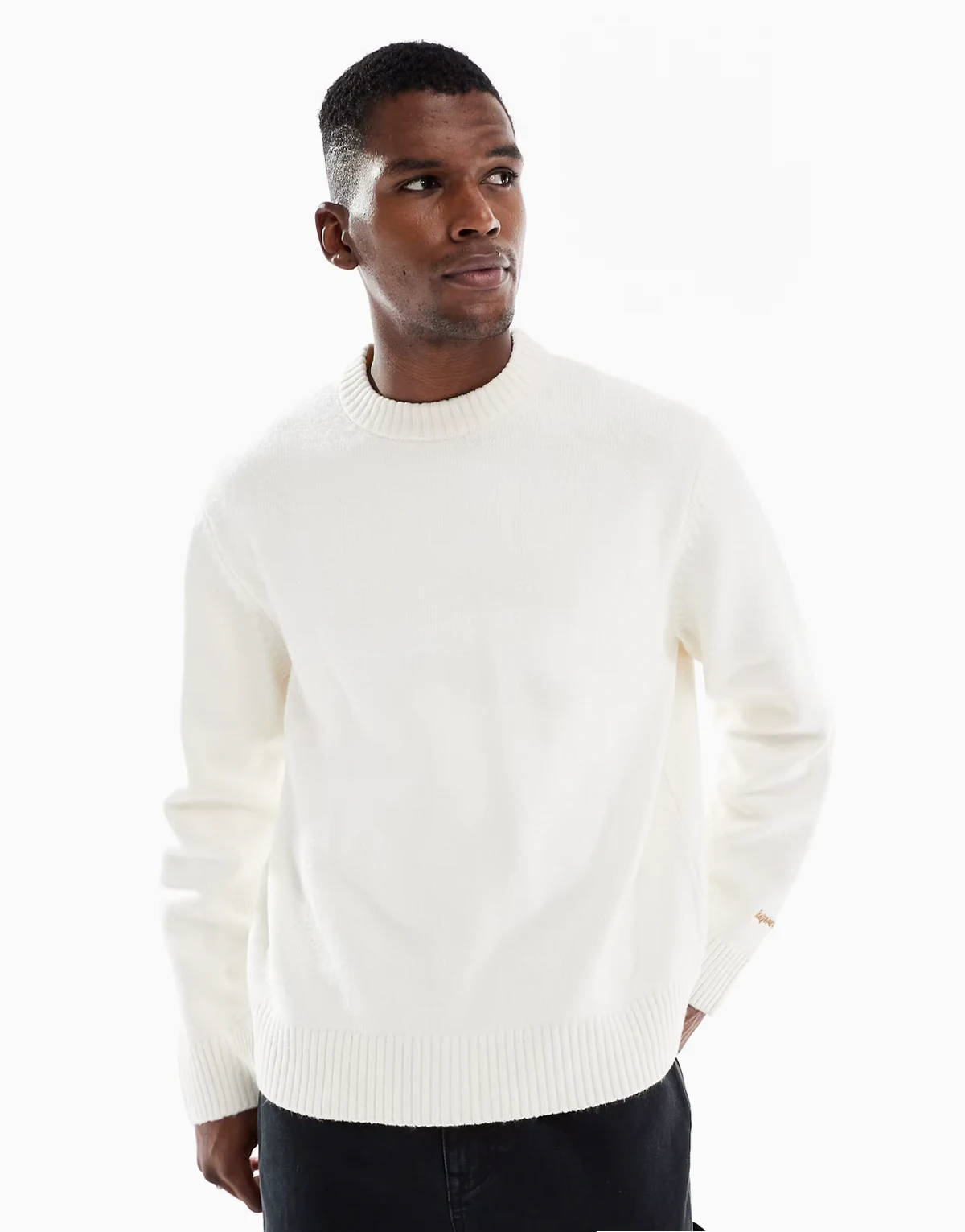 – Dicker Oversize-Pullover in Creme mit Rundhalsausschnitt