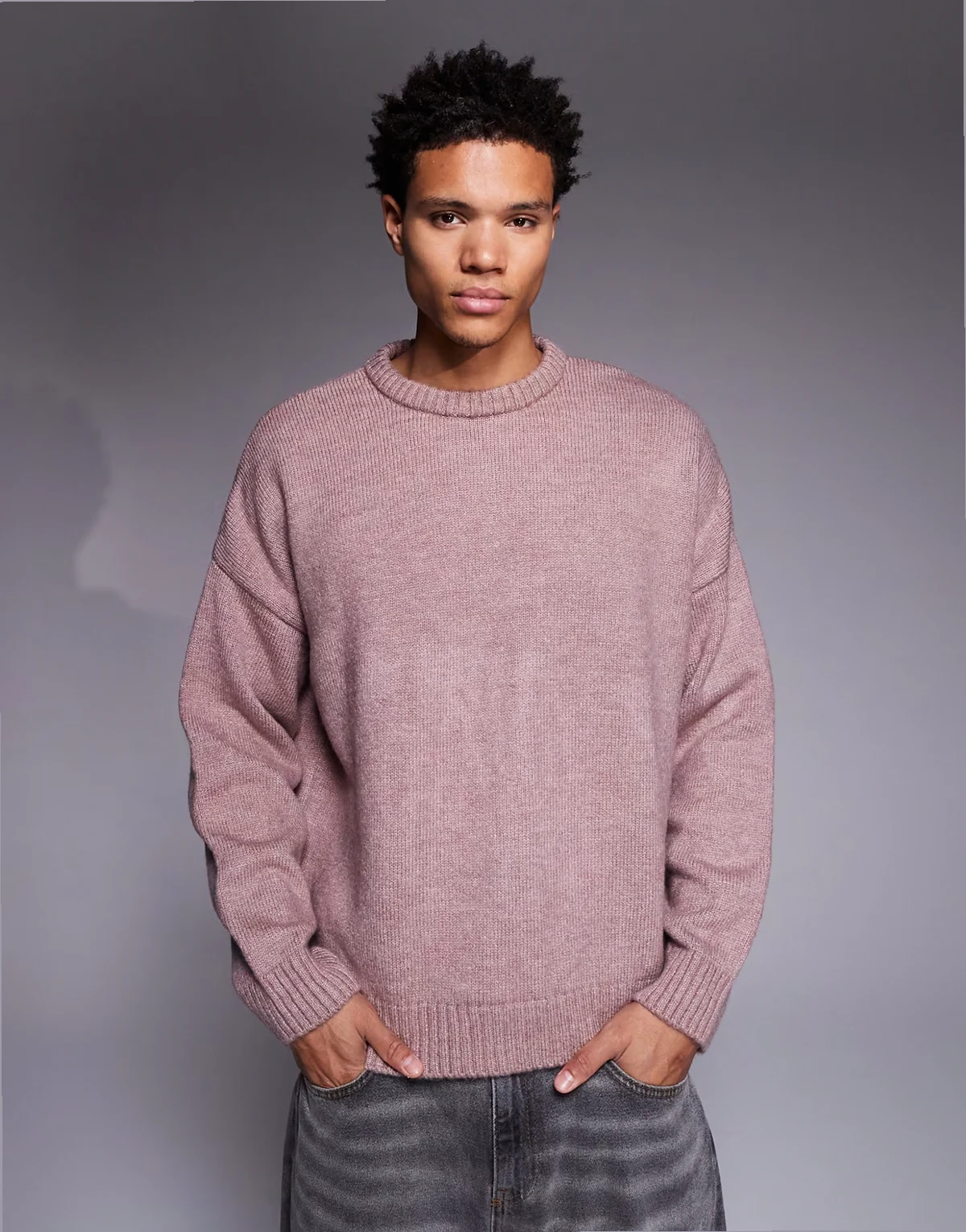 – Kastiger Strickpullover in Rosa mit extremer Oversize-Passform