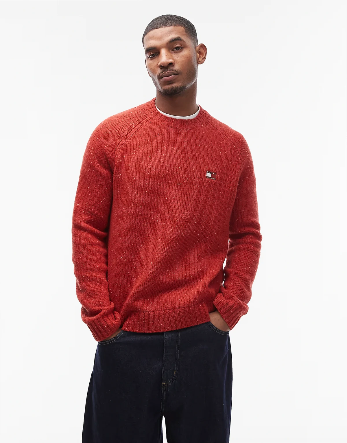 – Melierter Pullover in Rot mit Flag-Logo auf der Brust