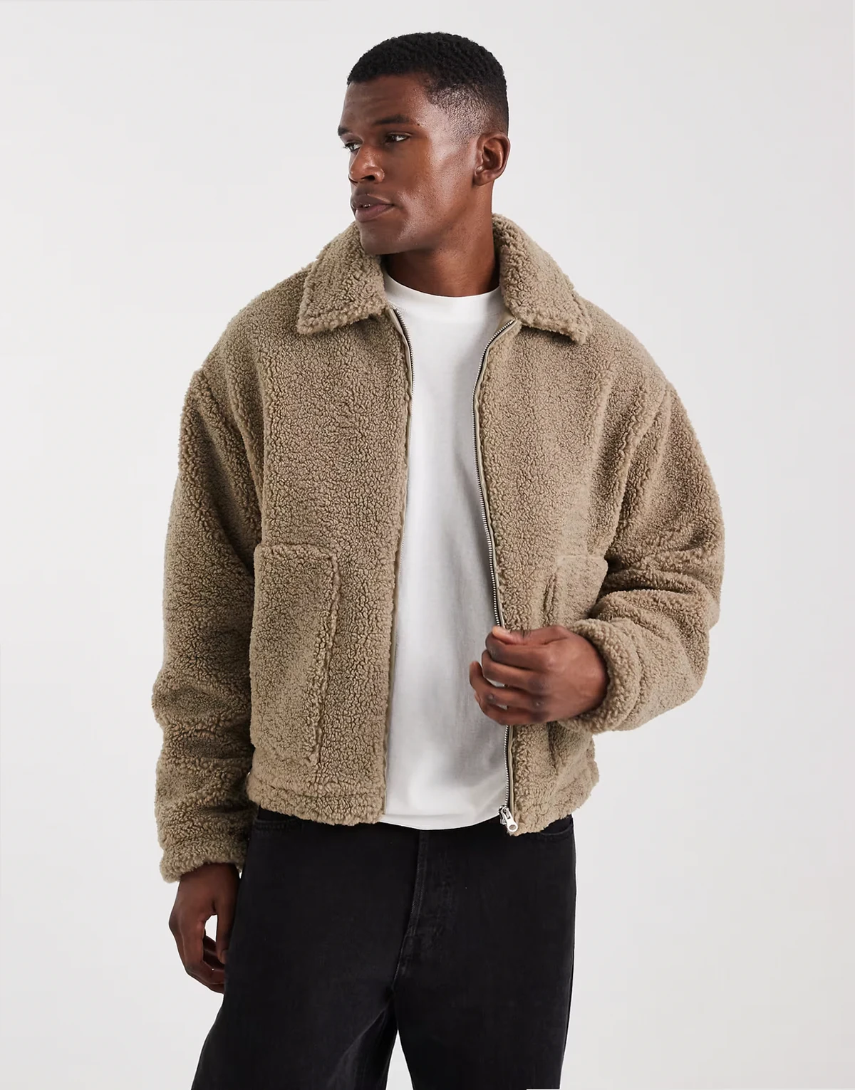 – Harrington-Jacke aus Teddyfell in Steinbeige