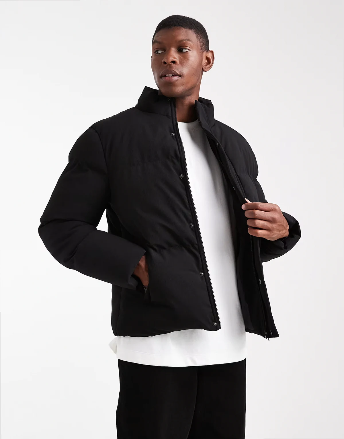 padded puffer jacket in black