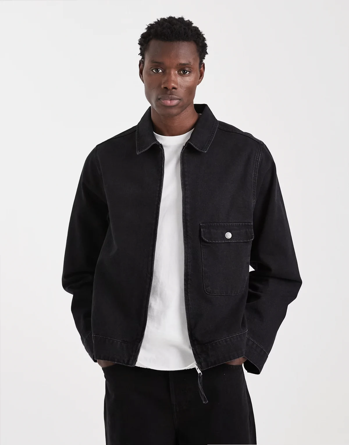 – Jacke in Schwarz