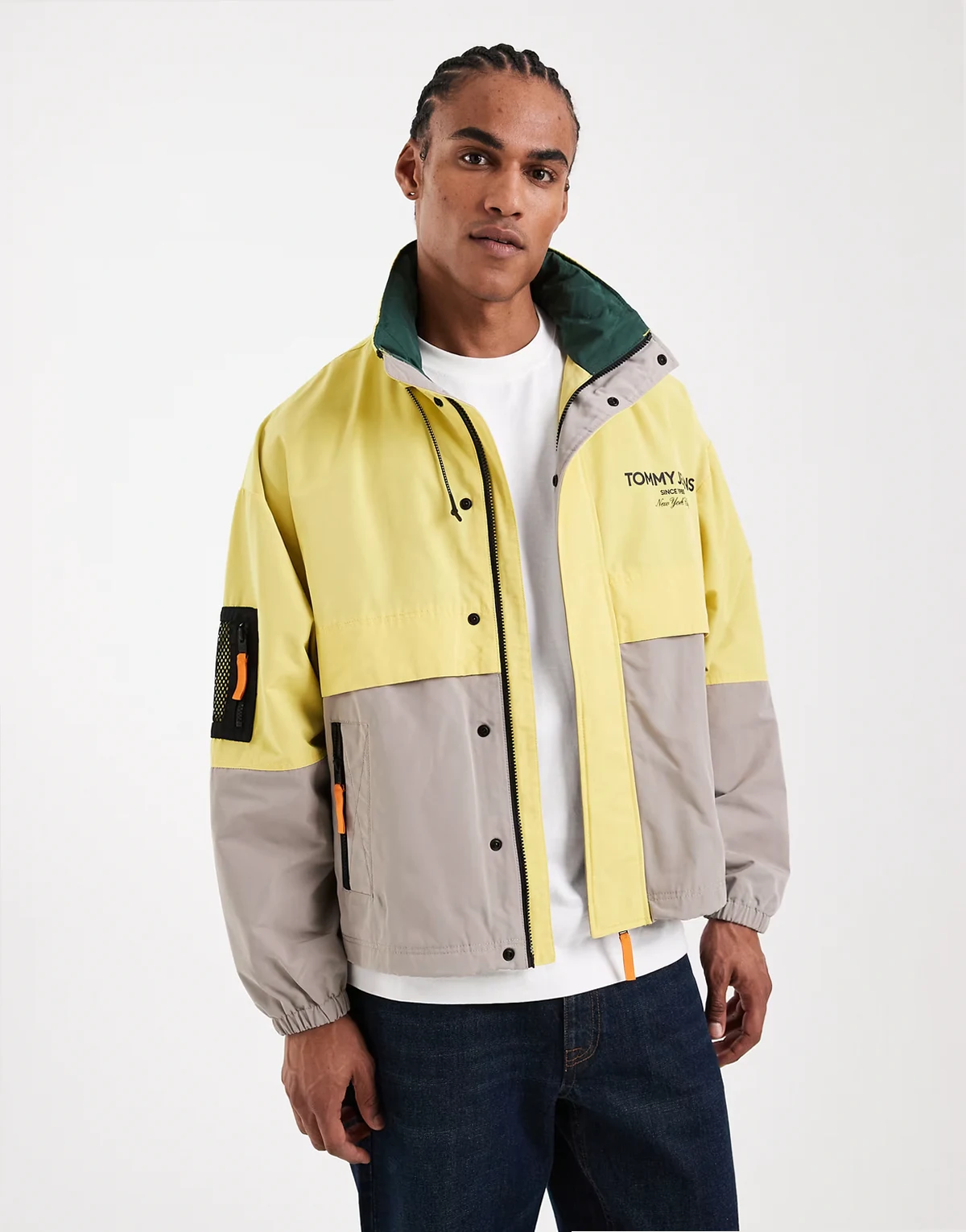 – Windjacke mit Blockfarbendesign in Steinbeige und Gelb