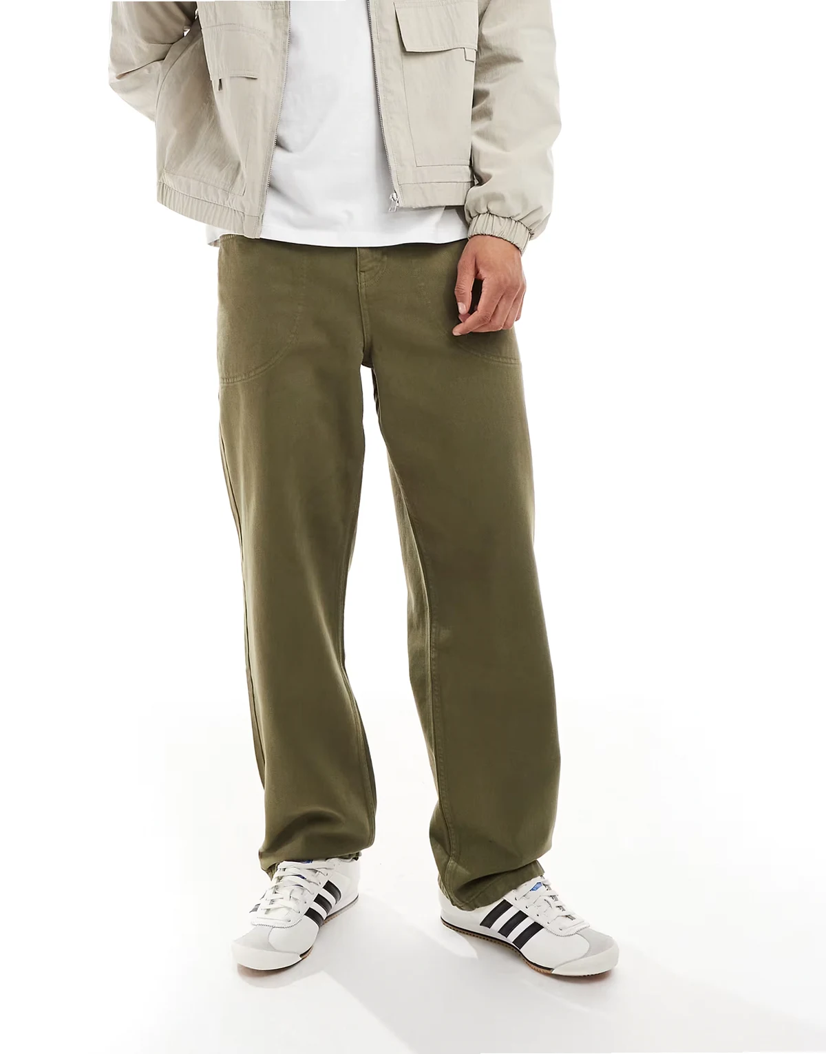 – Weite Hose in Khaki mit Nahtdetails