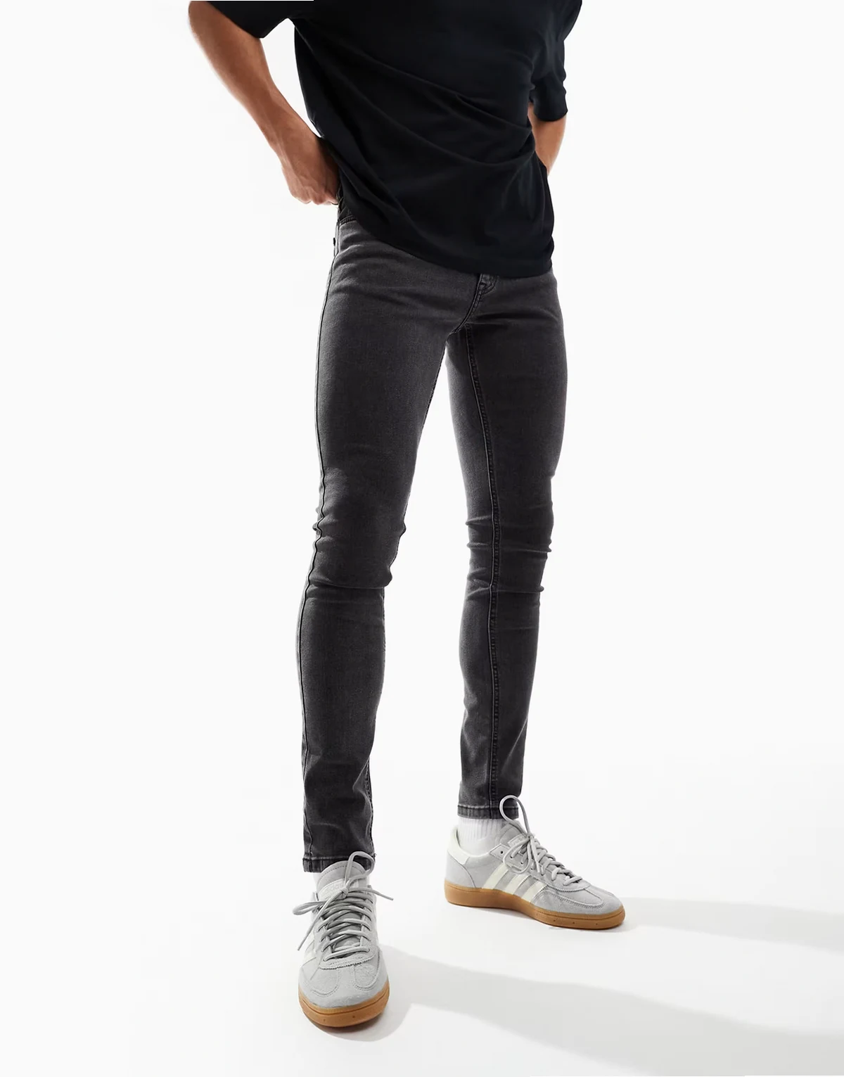 mid rise skinny jeans in washed black